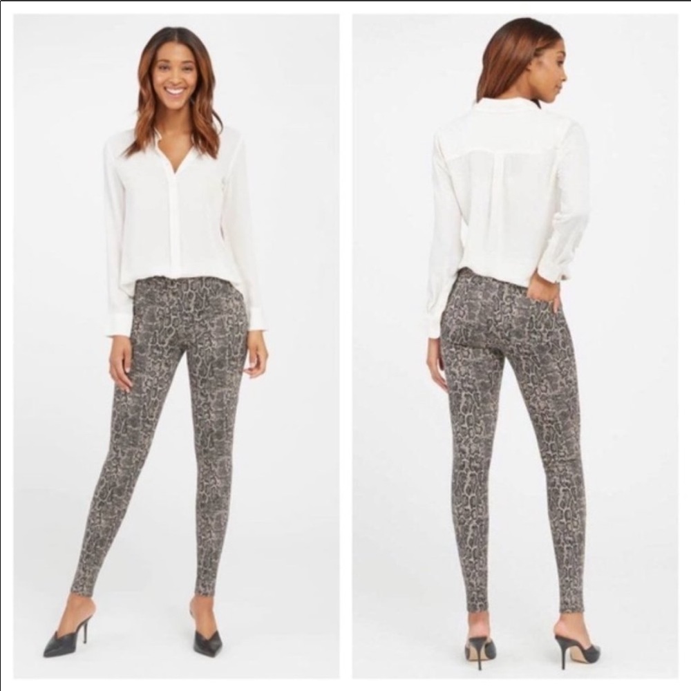 Spanx Snake Print Legging Pant size M